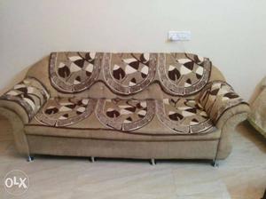 Sofa for 3 seater cream color