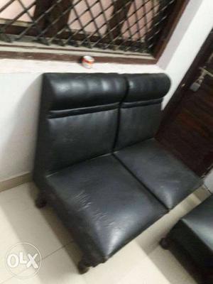 Sofa set for URGENT SELL. The sofa set is of 1