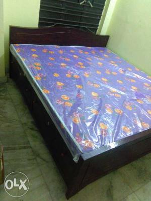 Solid wooden box bed 6 ft / 7 ft, large storage