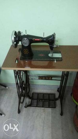 Tailoring machine for sale, usha company branded