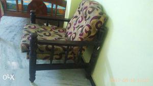 Wooden shoba single, GOOD CONDITION and cushion