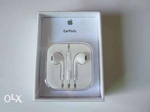 Apple earpods only..its brand new with box n