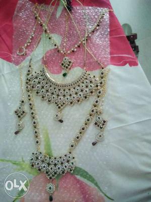 Beautiful designer bridal necklace set.with rani haar and