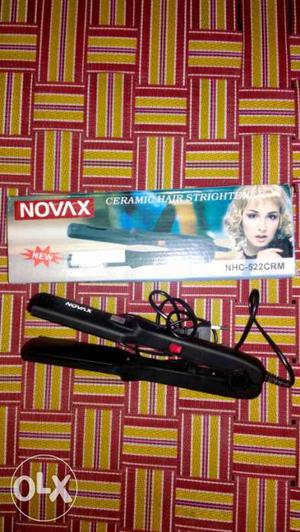 Black Novax Hair Straightener With Box