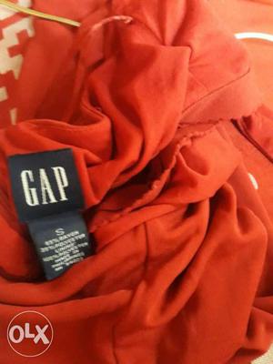 Gap halter short maroon dress.. selling as it