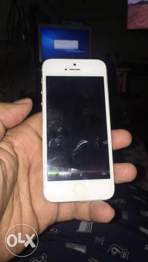 I want to sale this iPhone 5 32 gb in working