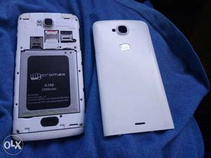 Micromax canvas L A108 in good good condition.. 5.5 inch