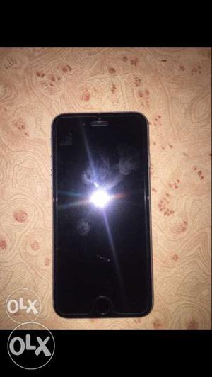 Mint condition iphone 6 32 gb with oll pack