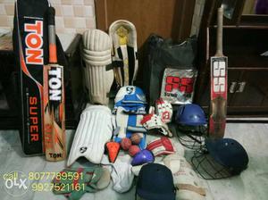 New cricket kit with kit bag almost new and