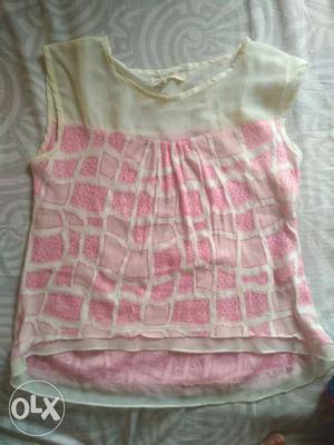 Off white and baby pink xs top