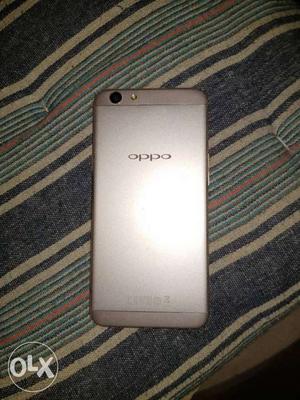 Oppo f1s 1 yr used original charger all