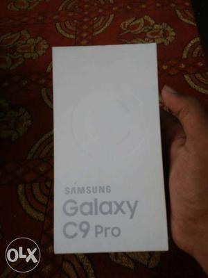 Samsung galaxy c9 pro box piece, not even used a single