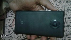 Sell for urjent 2gb ram 4g phone 28 july  old bill box