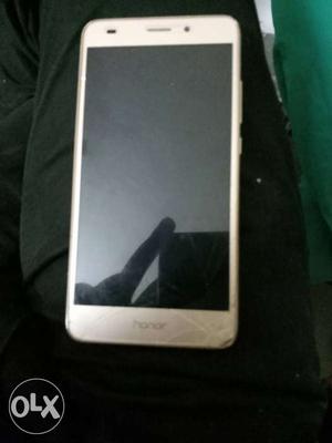 Want to sell urgent only touch pad broken but