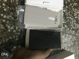 We want to sell brnd new lg v10 dual 64 gb