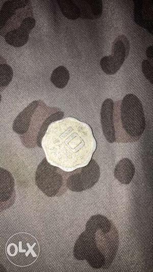 10 paise coin it is made 