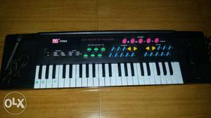 Bramd new electronic piano not used with