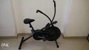 Cosco exercise cycle in excellent condition for