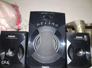 Black Philips 2.1 Speakers 6 months good condition. 2 years