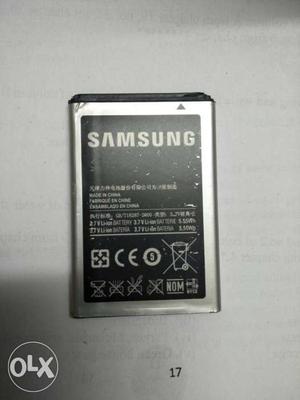 Gray And Black Samsung Phone Battery