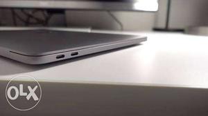 New Apple MacBook Pro without touchbar in mint
