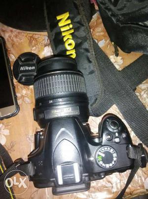Nikon DSLR d in good condition with kit lens