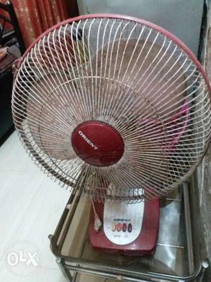 Orient Table fan in working cindition needs only cleaning