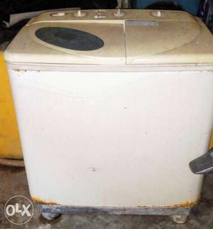 White All-in-one Clothes Washer And Dryer