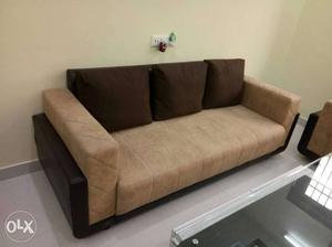 3+2 seater sofa!! Brand new!! selling due to