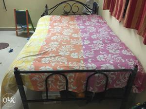 8 month old iron queen size Double bed for sale