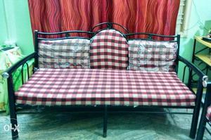 A sofa set (made of iron) less than 6 months for sale