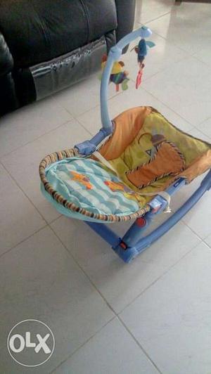 Baby rocking cradle. good condition.