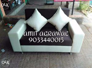 Black and white 3+2 seater raxine sofa set for low price