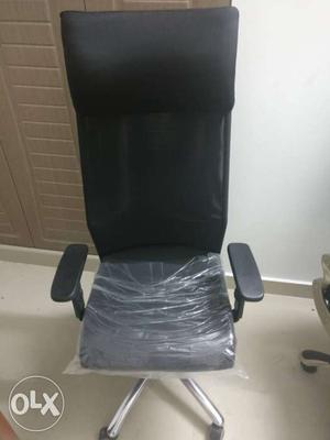 Black executive chair brand new for sale