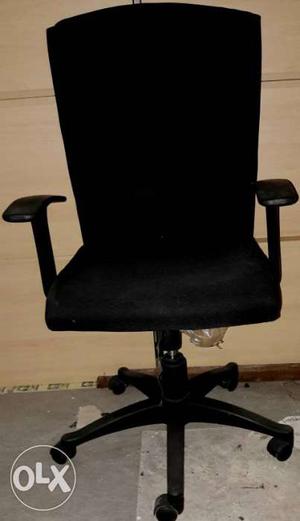 Brand flexy office black rolling armchairs in excellent