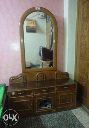 Brown Wooden Dresser With Single Arc Mirror