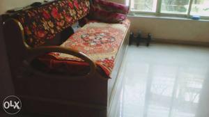 Double wood bed double bed and very good