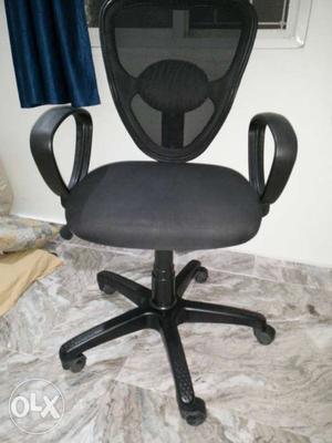 Nine month old chair in good condition.