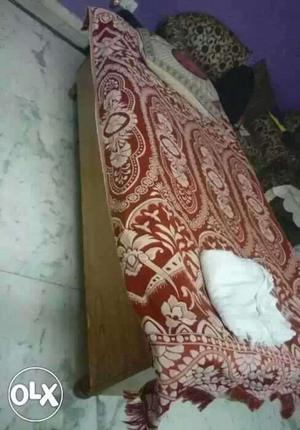 Single bed diwan with box size 6*3