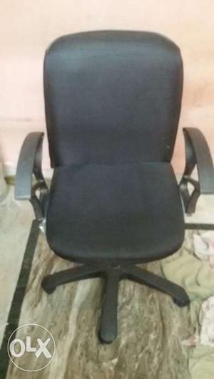 Single seating chair in good condition