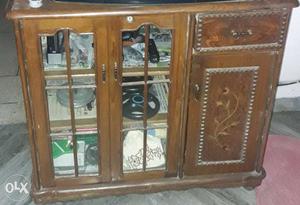 Tv wooden cabinet good condition want to sell