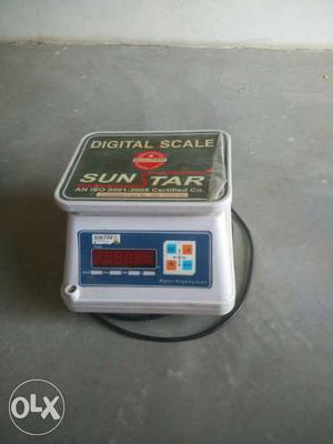 White Digital Table Top Flat Scale