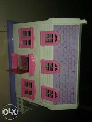 Doll House In Very Good Condition Call If Serious