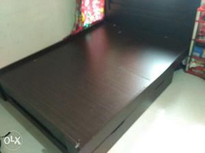 Double bed queen size with drawer needs little