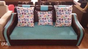 Great look design three seater sofa.