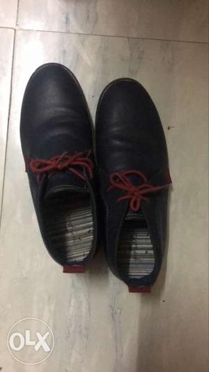 Juniors leather shoes hardly used for kids for