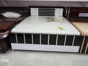 New interior bed with 10 year guarantee.Lots of