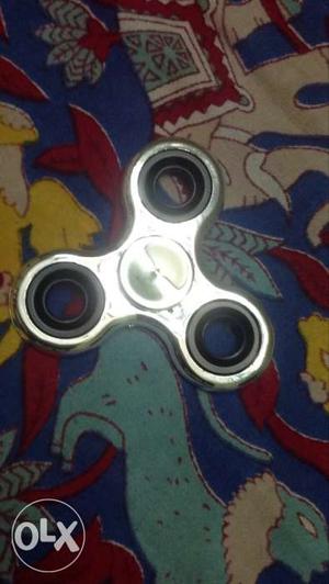 Silver fidget spinner actual rate 250