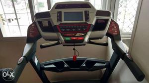 Sole F85 foldable treadmill, 2 years old, hardly