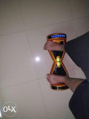 Unused Hoverboard 8.5inches it can take 120kg